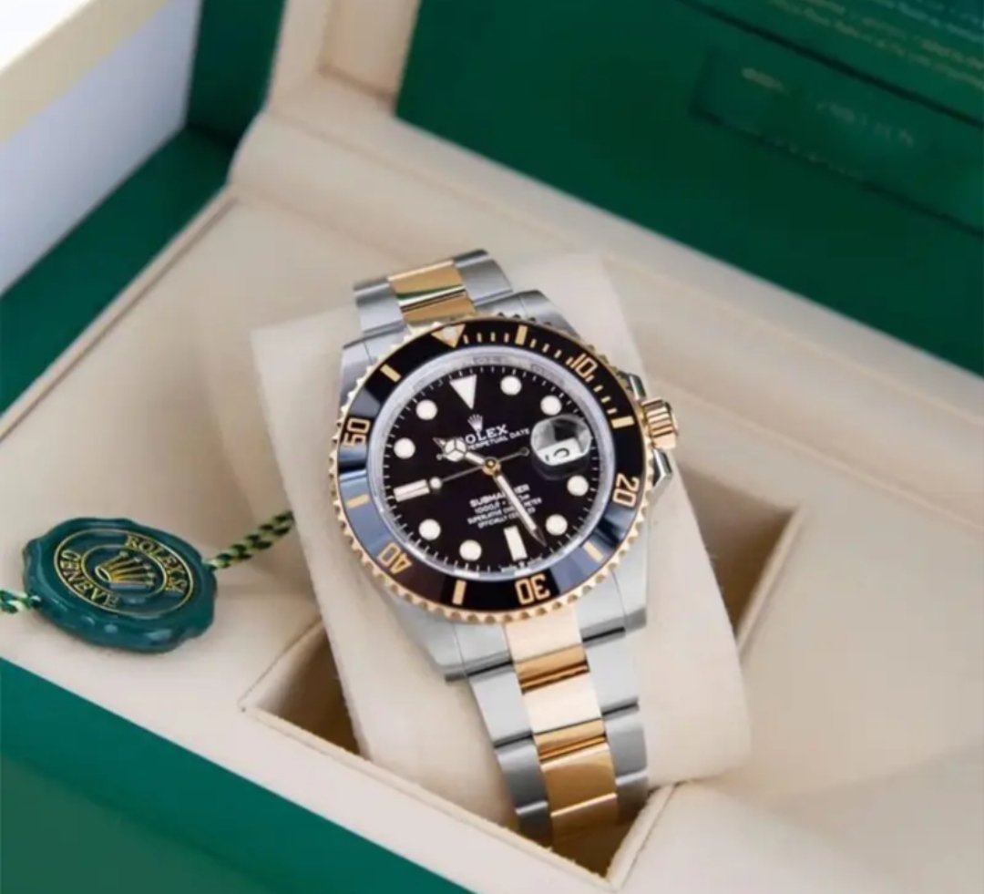 ROLEX SUBMARINE (BESTSELLING WATCH)